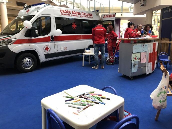 Le Gru ancora accanto agli altri Centri Commerciali e a Croce Rossa Italiana per una grande campagna di solidarietà nazionale